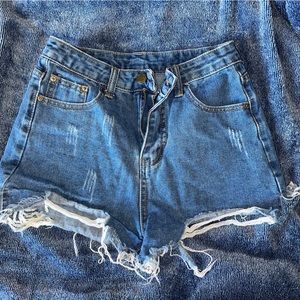 distressed denim short size small